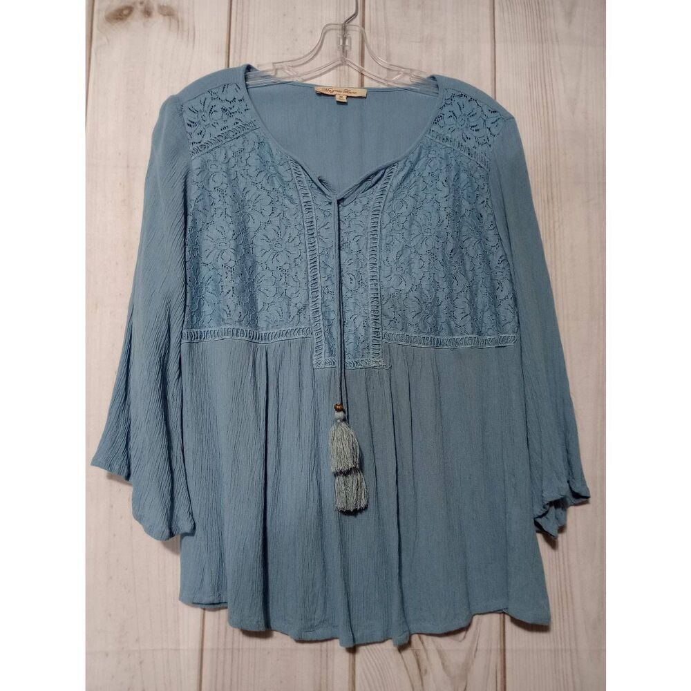 Magnolia‎ Lane Shirt Ladies Medium Blue Bohemian